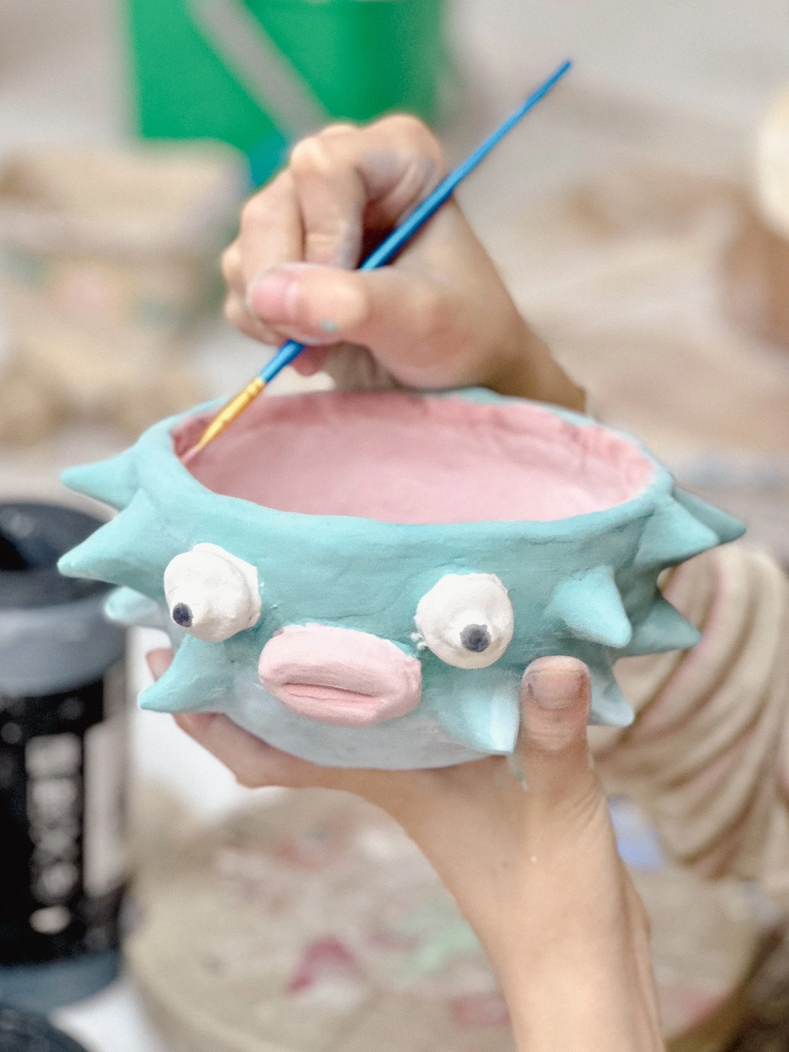 Ashcan-Clay-pottery-Wheel-Throwing-teens-Hand-Building-NYC-workshop-hobby-teens-NYC-art-class.jpg