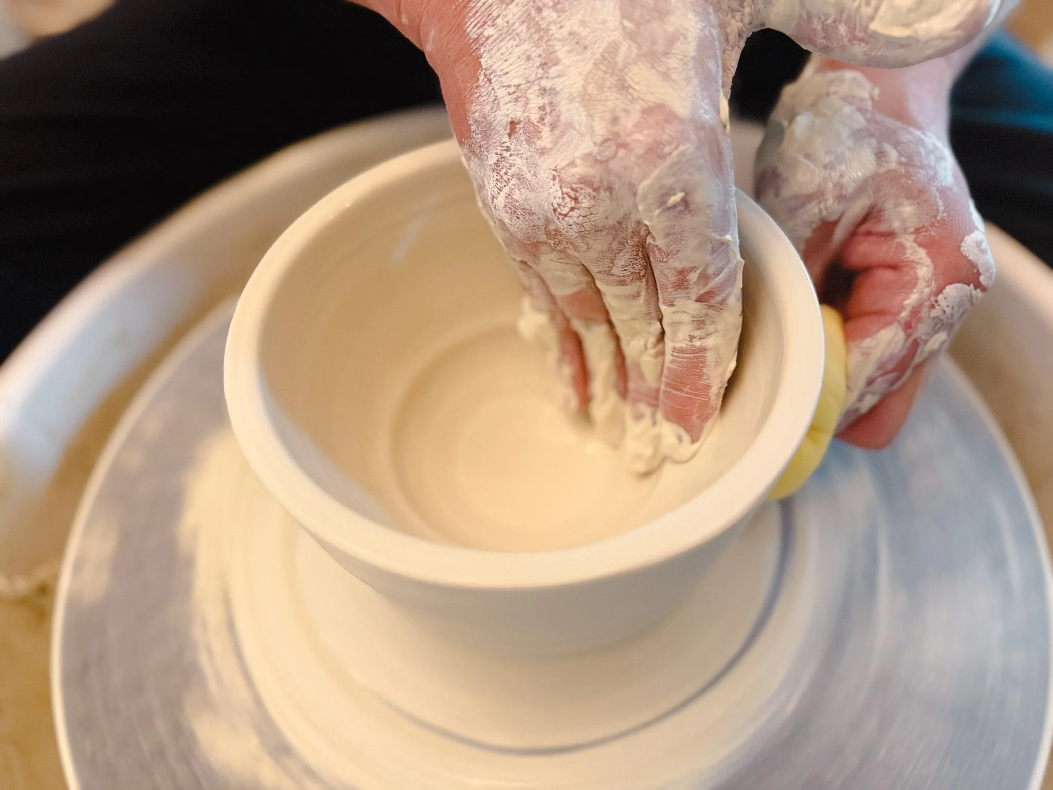 Ashcan-Art-pottery-Adults-hand-building-Little-Neck-6wks-03.jpg