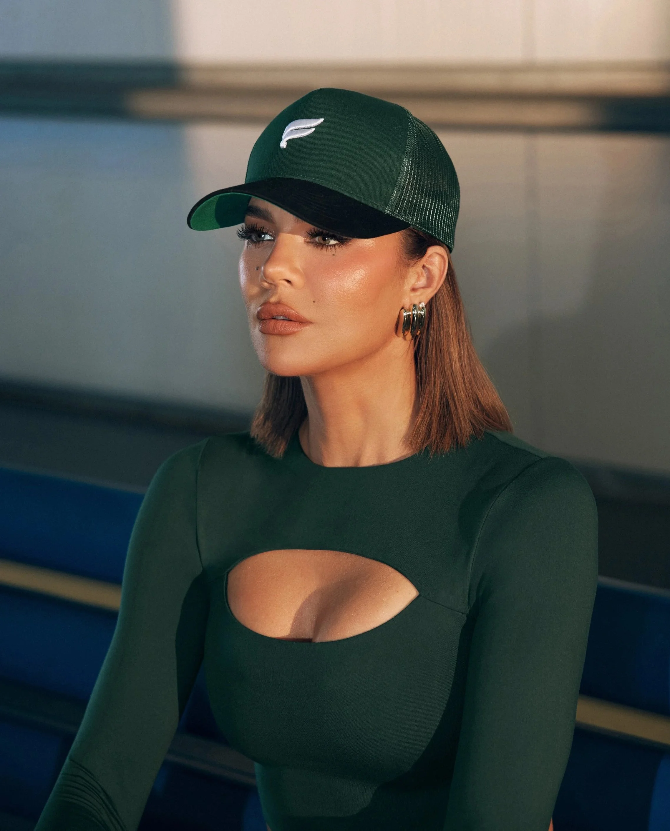 FAB_Khloe_Airport_D2_S2_01706 1.jpg