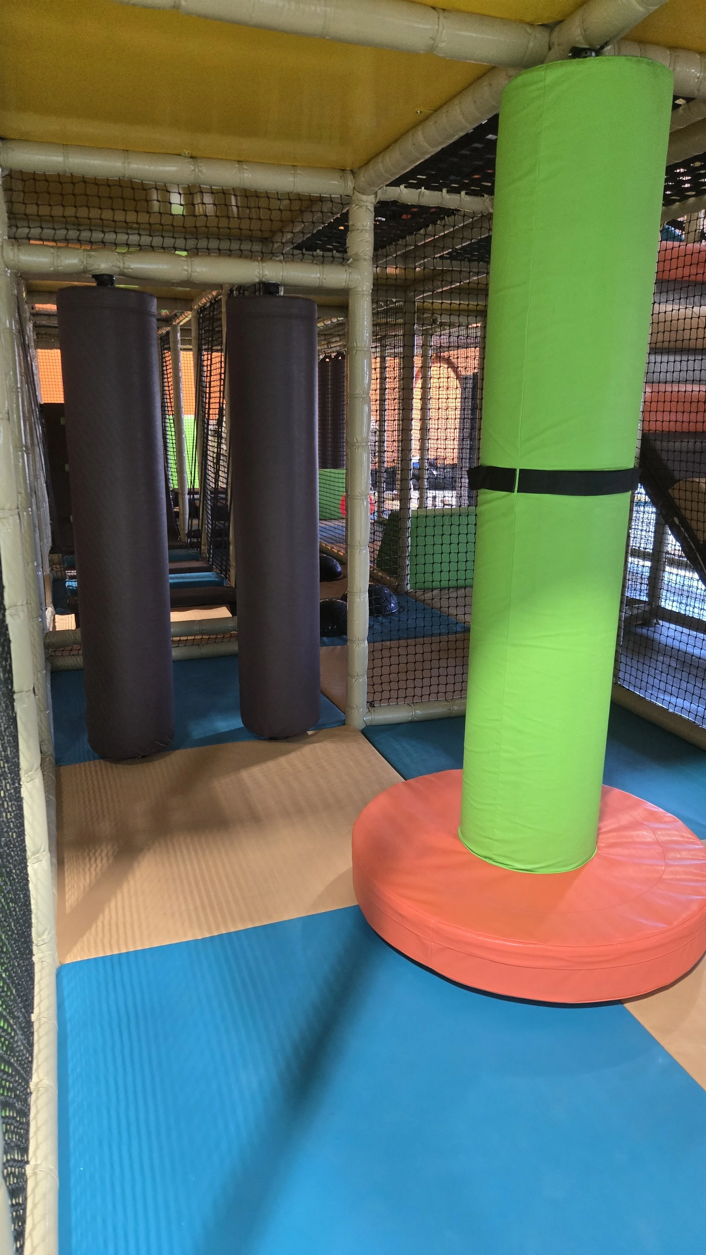 Kids Spinning Column Soft Play