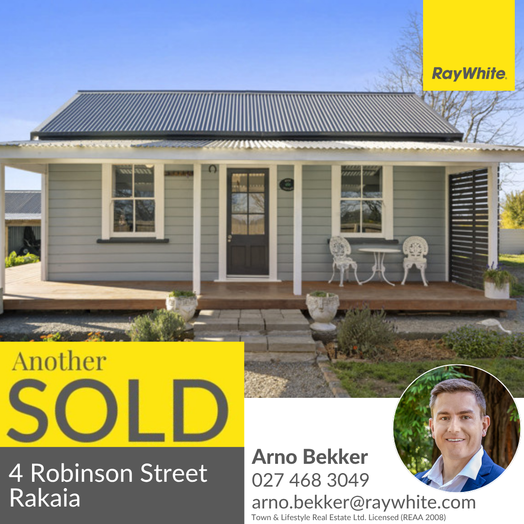 Sold - 4 Robinson Street (Facebook).png