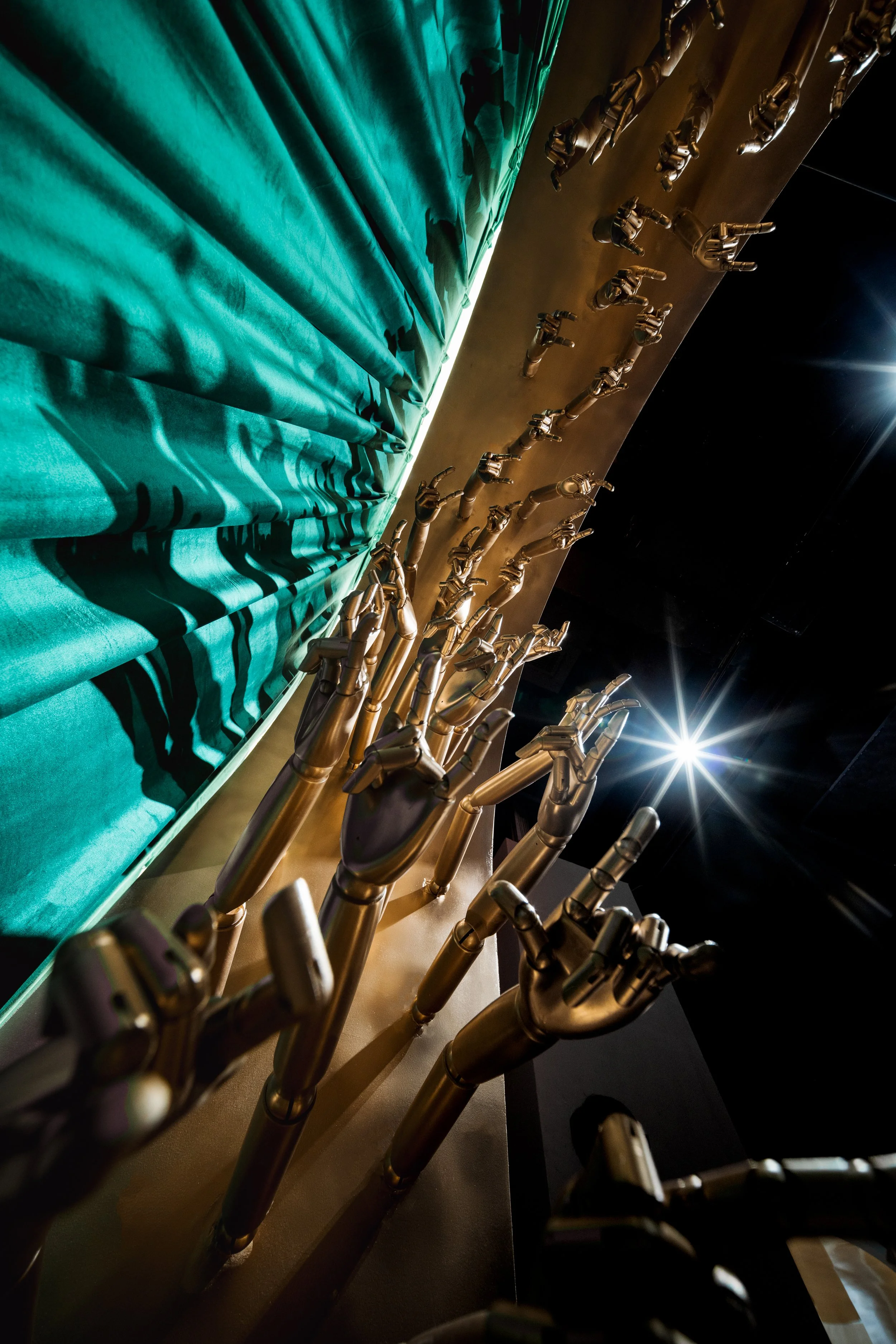 Yimeng Wang – immersive exhibition – large-scale installation with public interaction