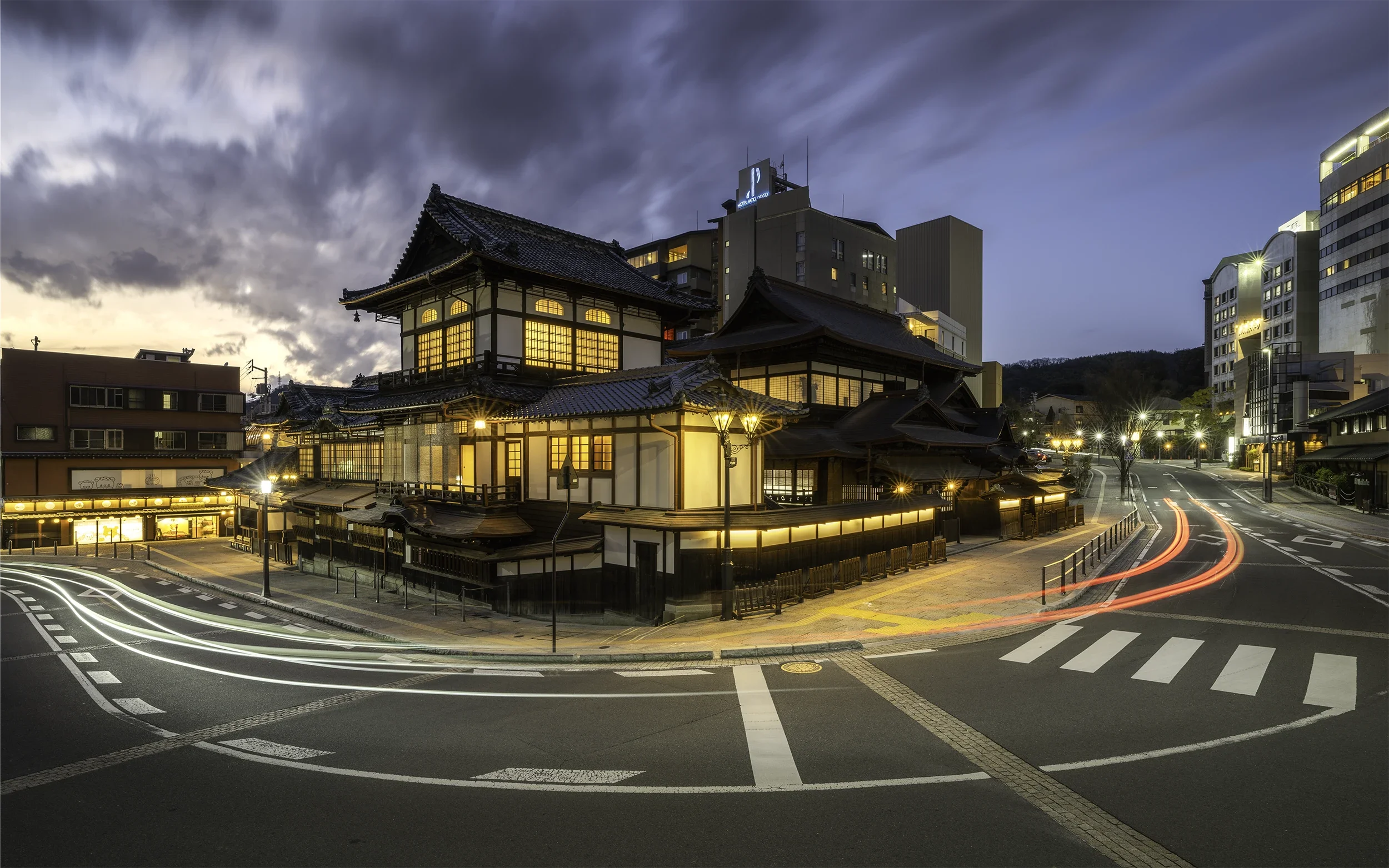 Dōgo Onsen Honkan : Un Joyau Millénaire des Sources Chaudes du Japon