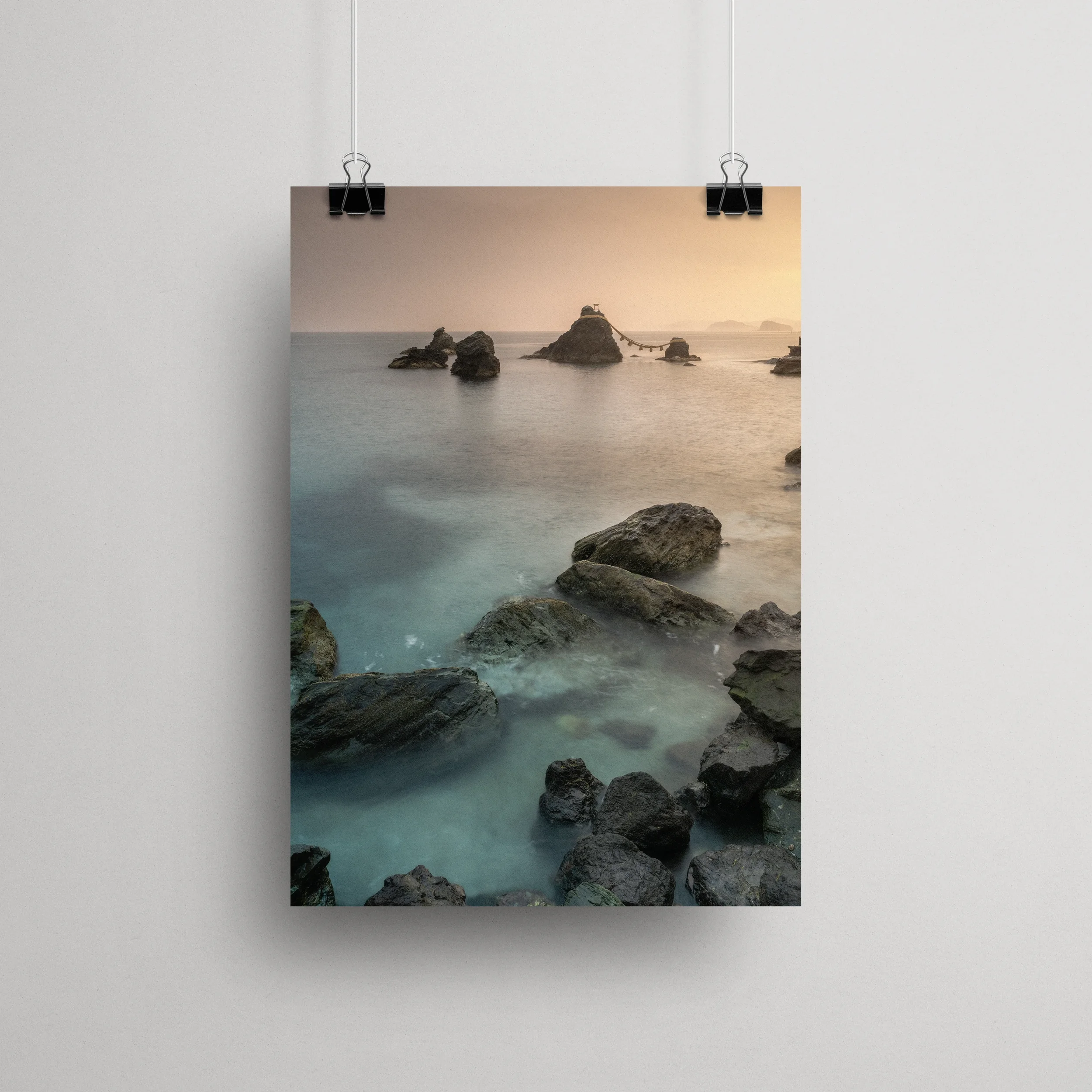 Entre les rochers — Meoto Iwa