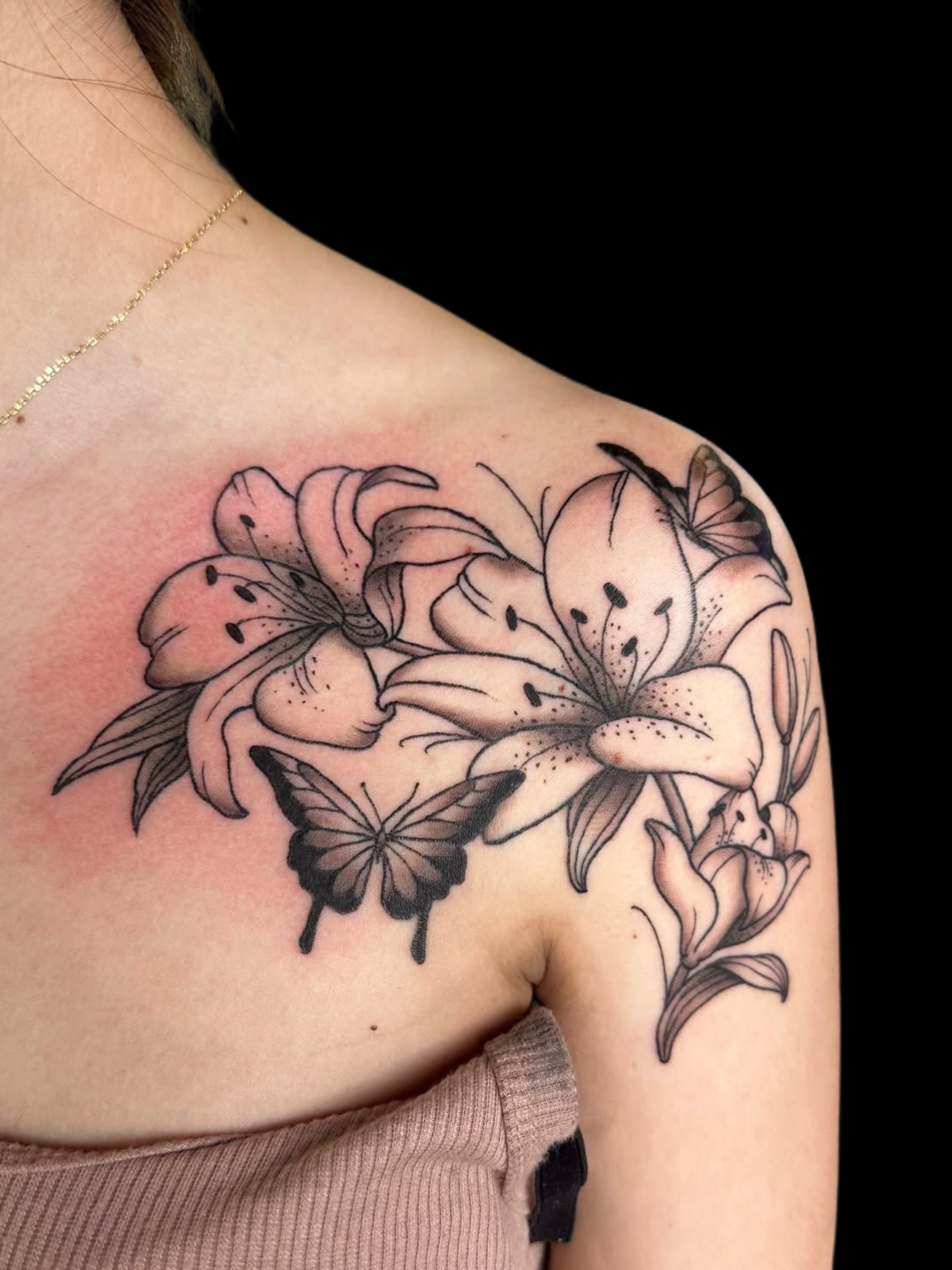 Kai-Shoulder-Floral.png