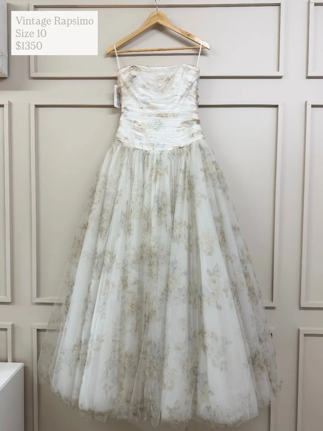 Come in and say yes to one of our gorgeous gowns✨

Size range from 4-24 and prices starting at just $100🫶

#bridal #preloved #wedding #weddingdress #weddinggown