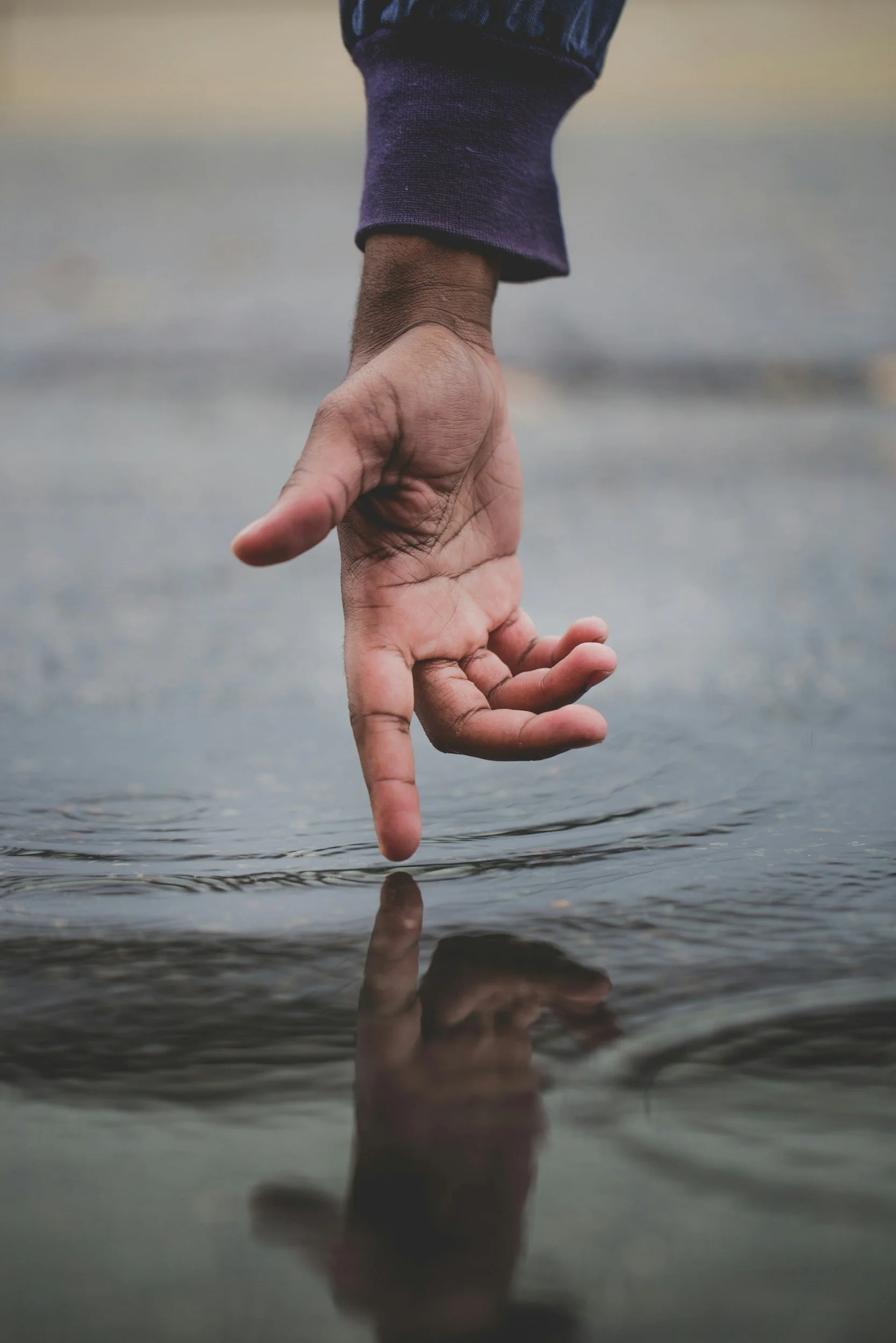 conscious-somatic-touch-incorporating-hands.jpg