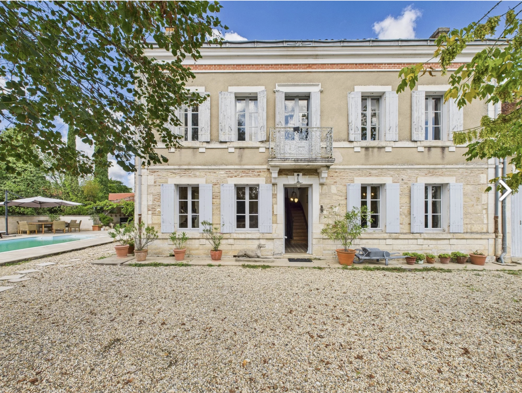 Maison Merisier - Elegant 19th-Century Manor House with Pool and Landscaped Grounds