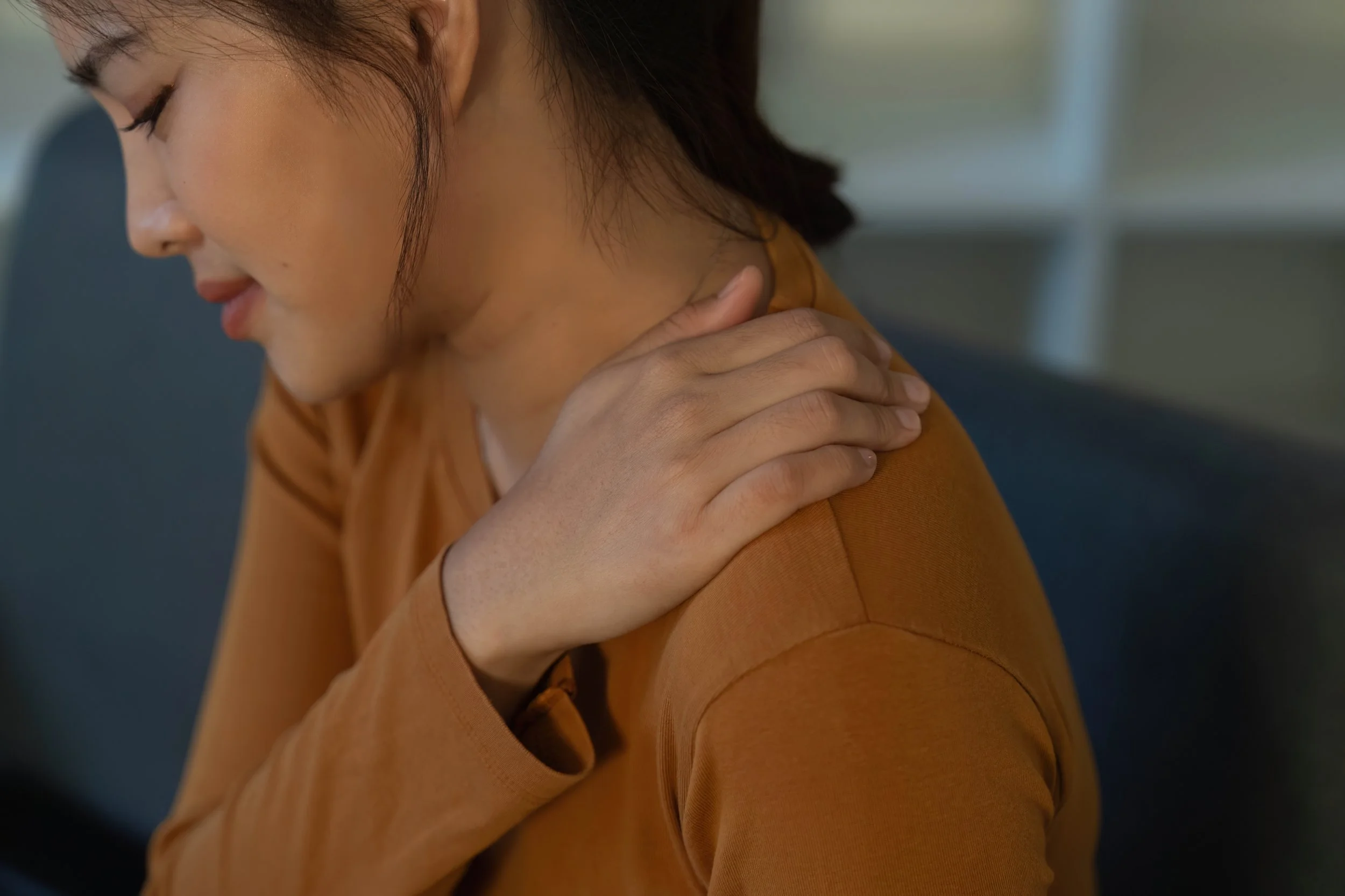 Why Your Shoulder Hurts When Reaching Overhead