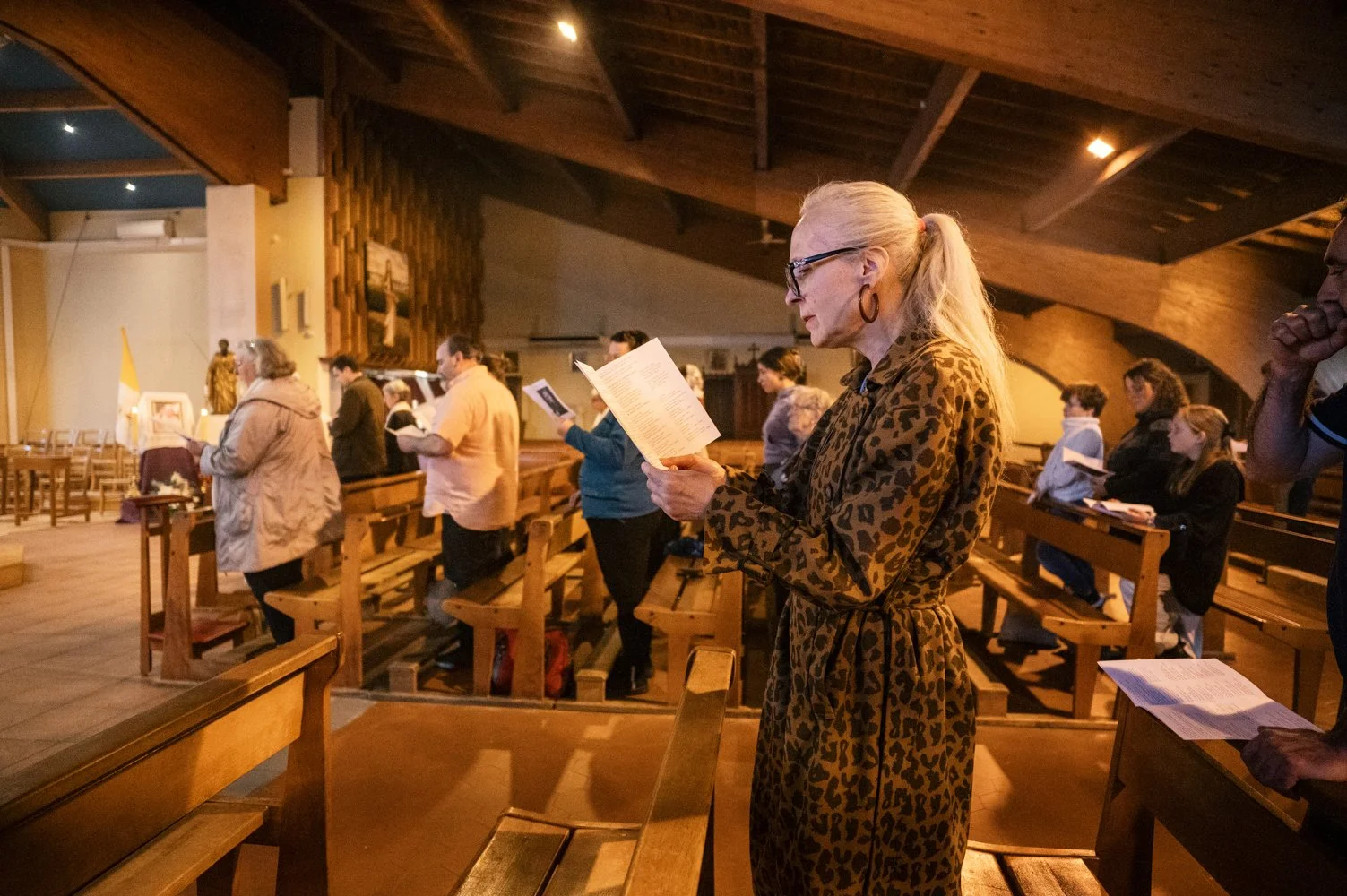 Messe de paques le 21 avril 2025 à l'eglise Saint-Paul dans le quartier du Moulin à vent, à Perpignan. 
