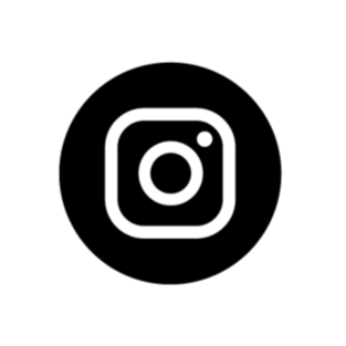 Logo monochrome d'Instagram en blanc sur fond noir.