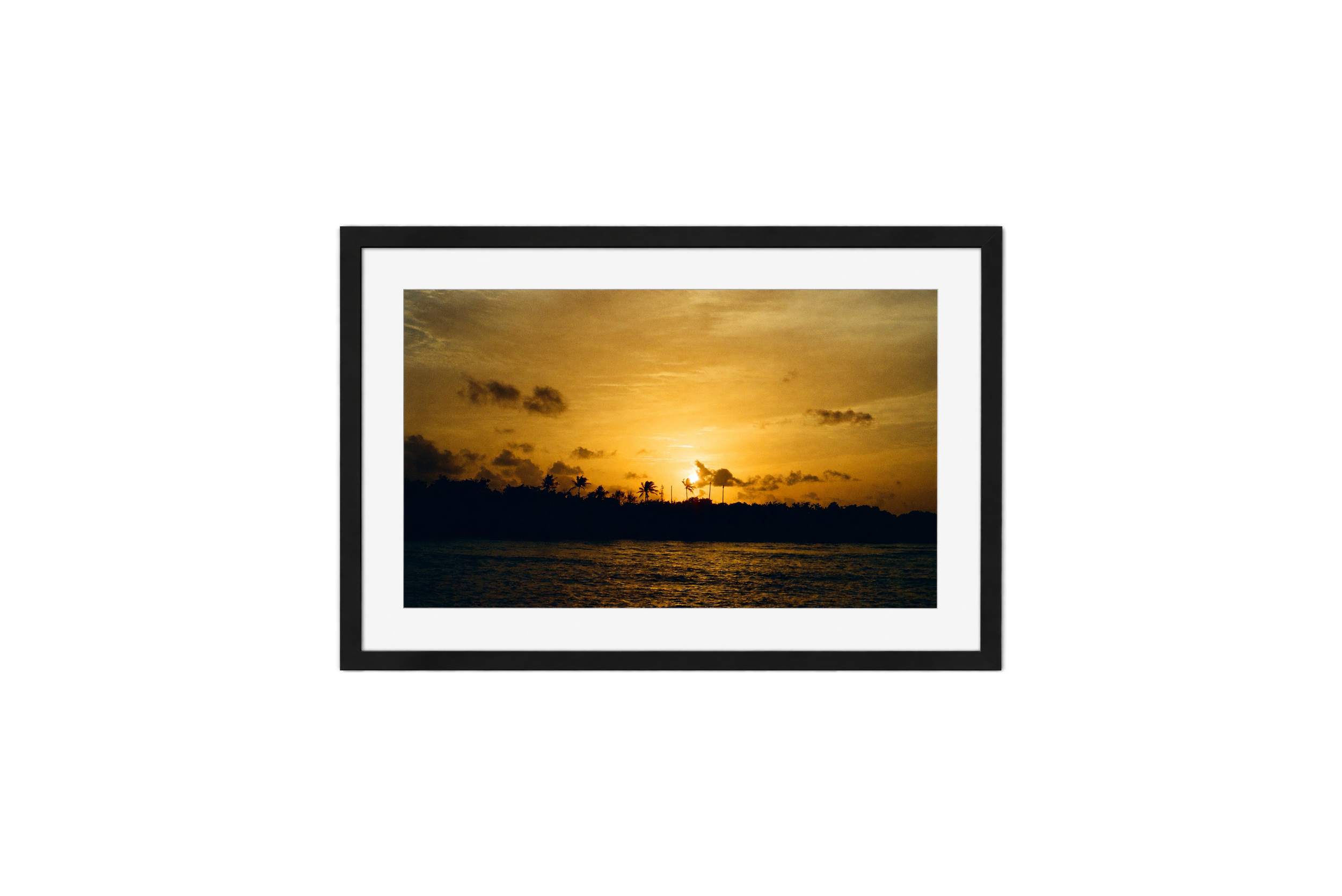 Maldives Sunset 2 black frame thumbnail size 100.png