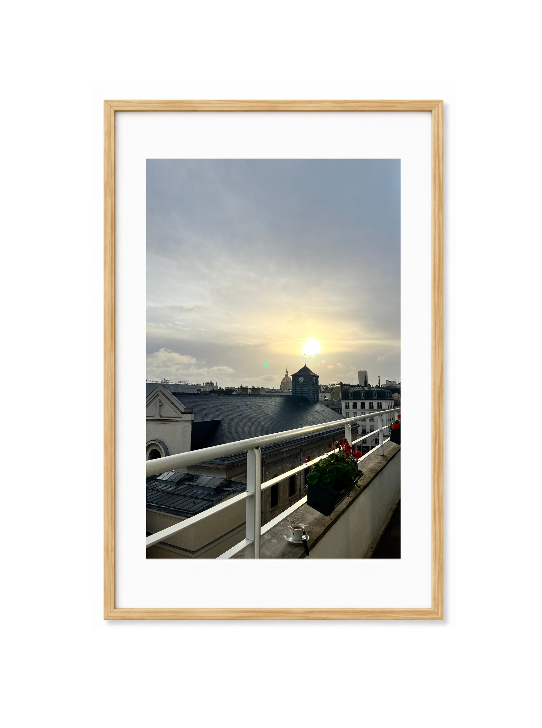 Espresso in Paris Light wood frame .png