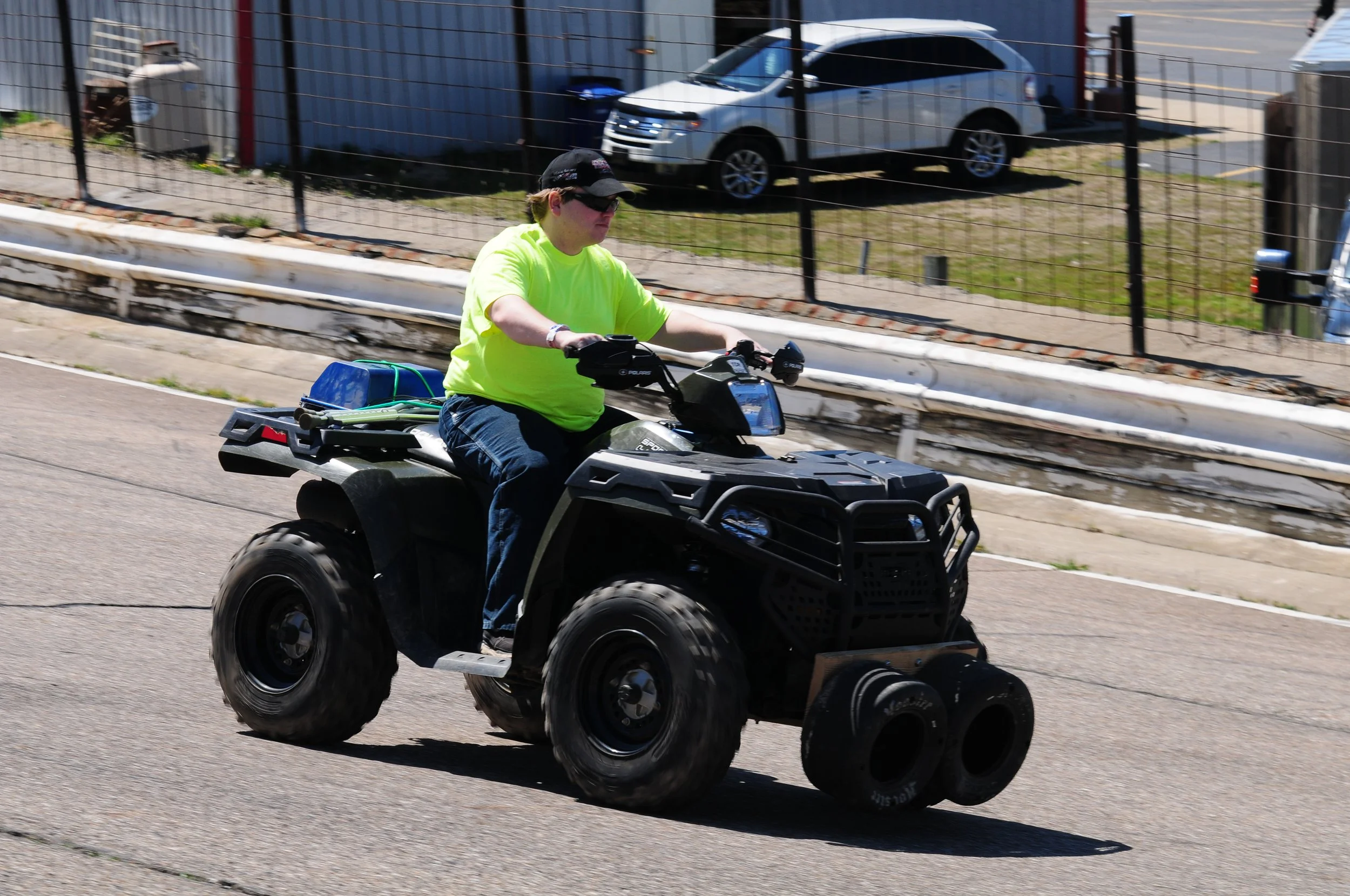m400416-35.jpg