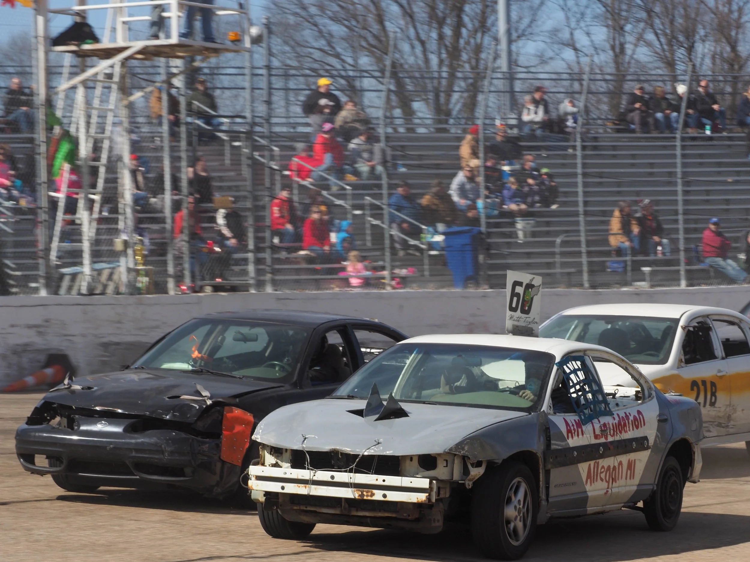 m4031221-117.jpg