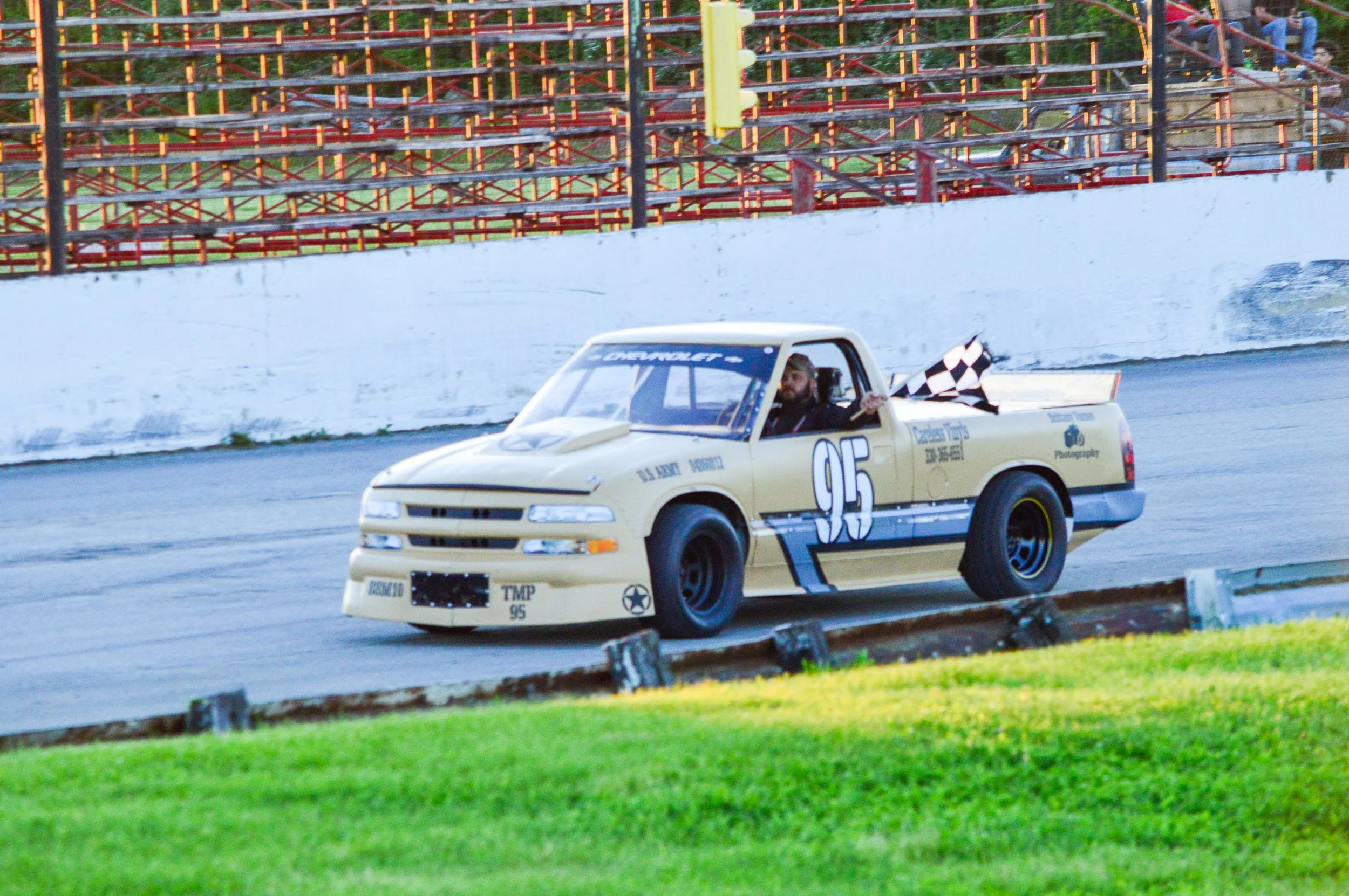 sandusky 530-153.jpg