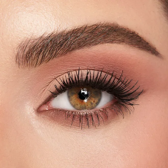 NIKOL_EYE_CLOSEUP_2_BEAUTYVERSE_2284.webp