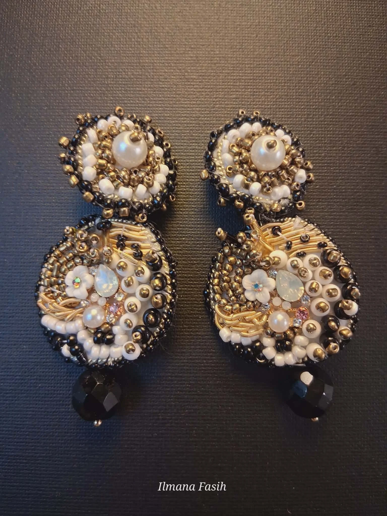 Black Gold Beads 2.jfif