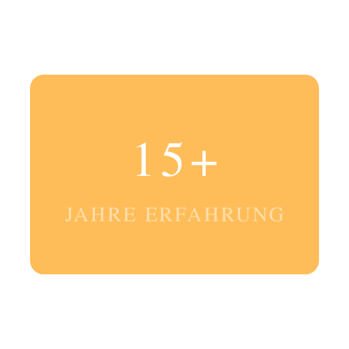 Orange Rechteck mit weissem Text '15+ Jahre Erfahrung' auf schwarzem Hintergrund.
