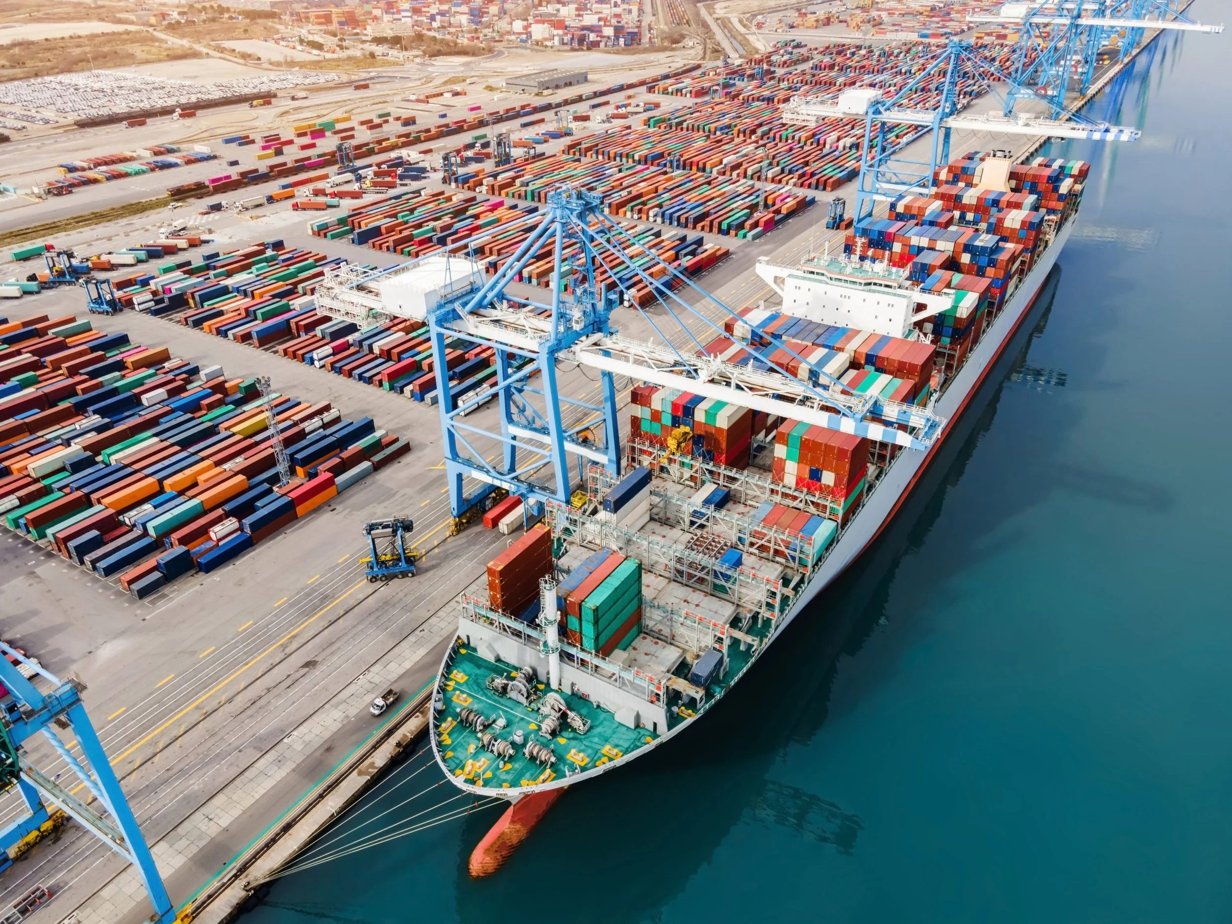 FCL vs LCL Shipping: Which Option Is Right for Your Business?