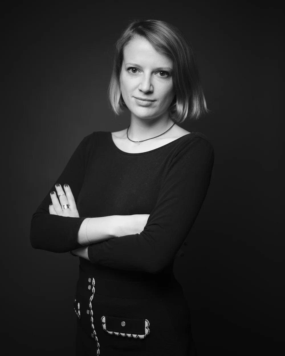 Portrait de Me Maëva Gomez, avocate au barreau de Paris