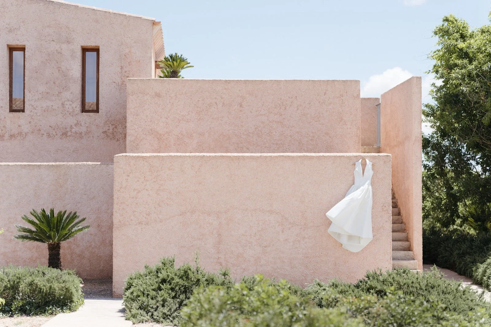 mallorca-wedding-dress-wall.jpg