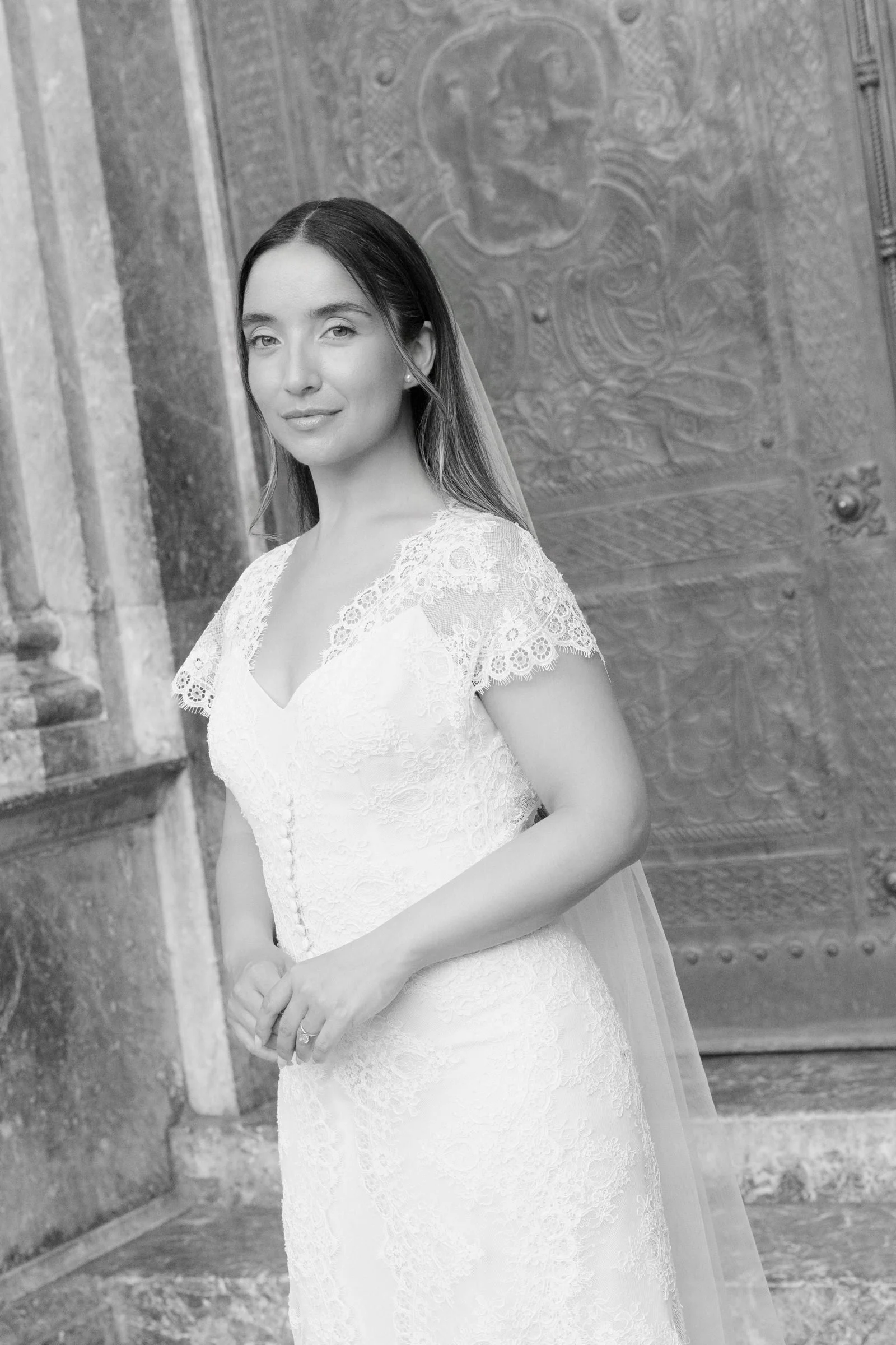 mallorca-bride-lace-portrait.jpg