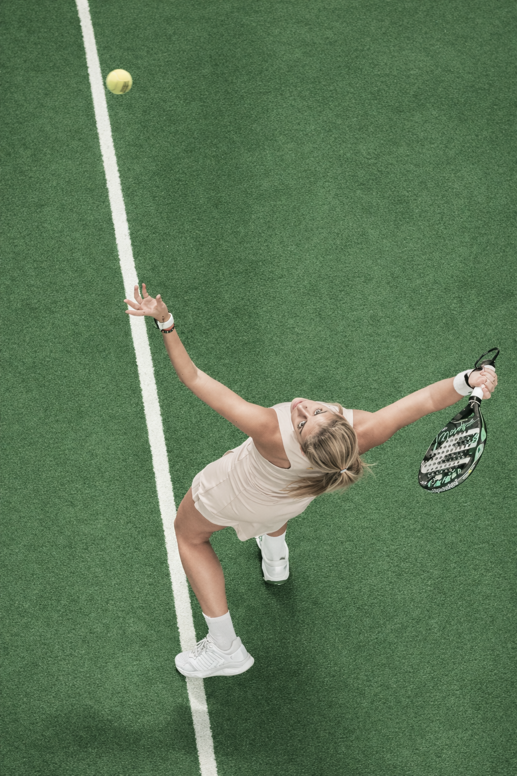 Vuxenträningar med padelspel