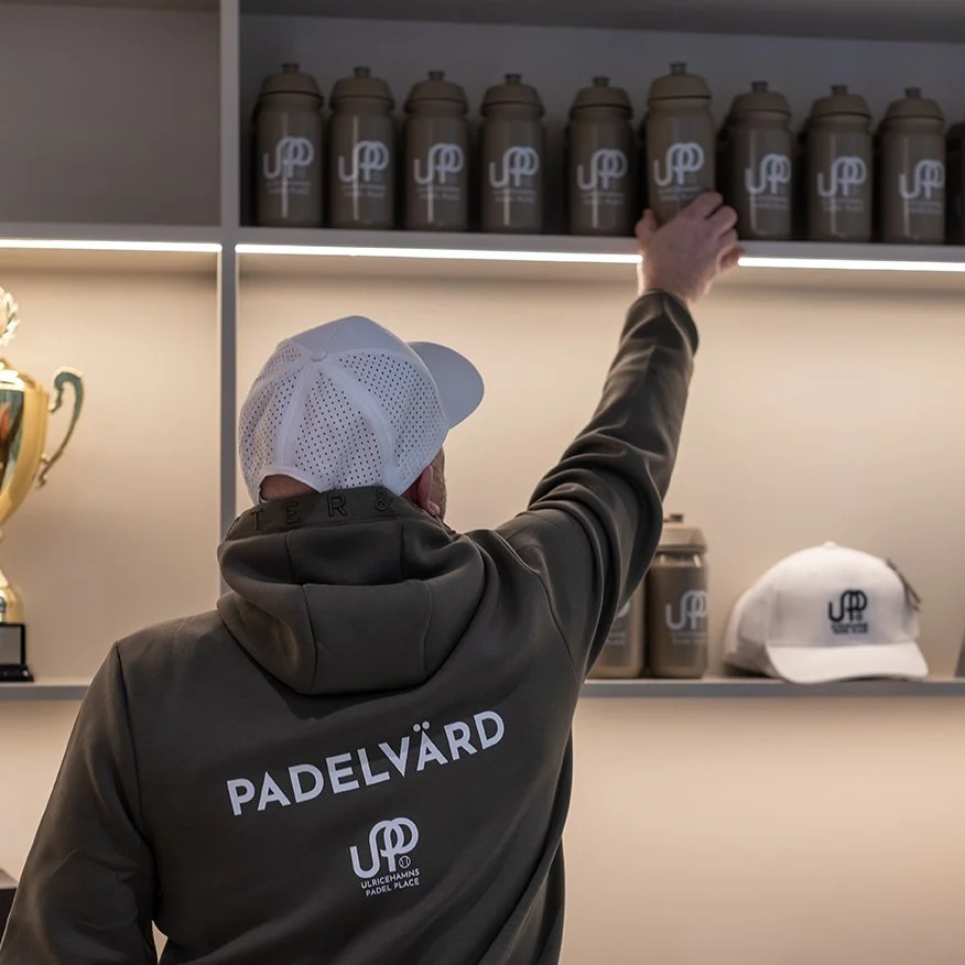 Spela padel på Lassalyckan