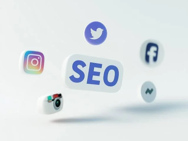 Site internet + réseaux sociaux : pourquoi votre entreprise a besoin des deux en 2026 ? 
