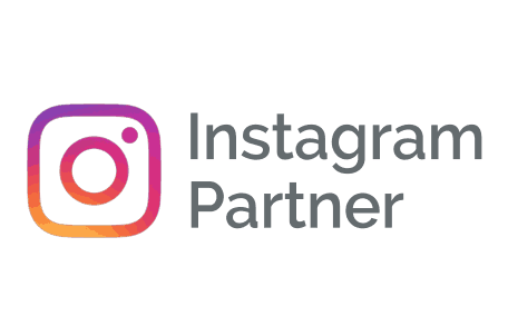 Logo d'Instagram Partner sur un fond violet