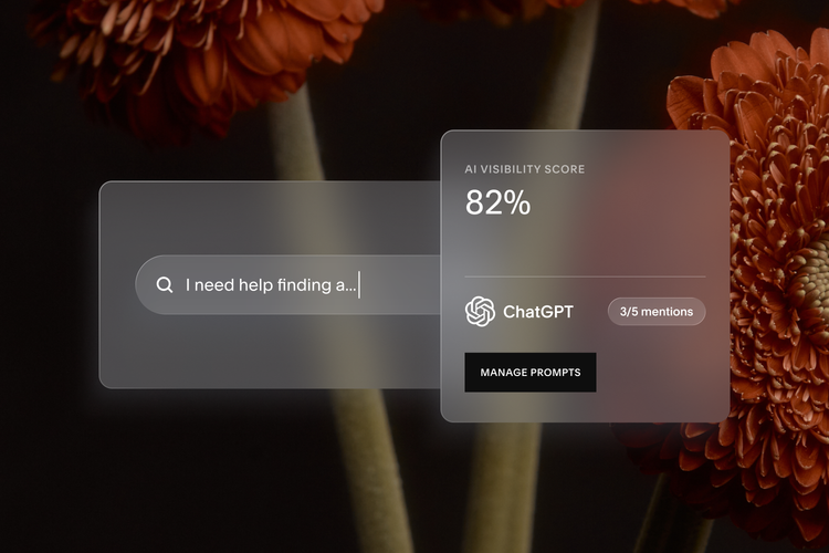 Capture d'écran d'une interface utilisateur montrant une messagerie, un score de visibilité de 82 %, et une mention de ChatGPT, sur un fond de fleurs orange.
