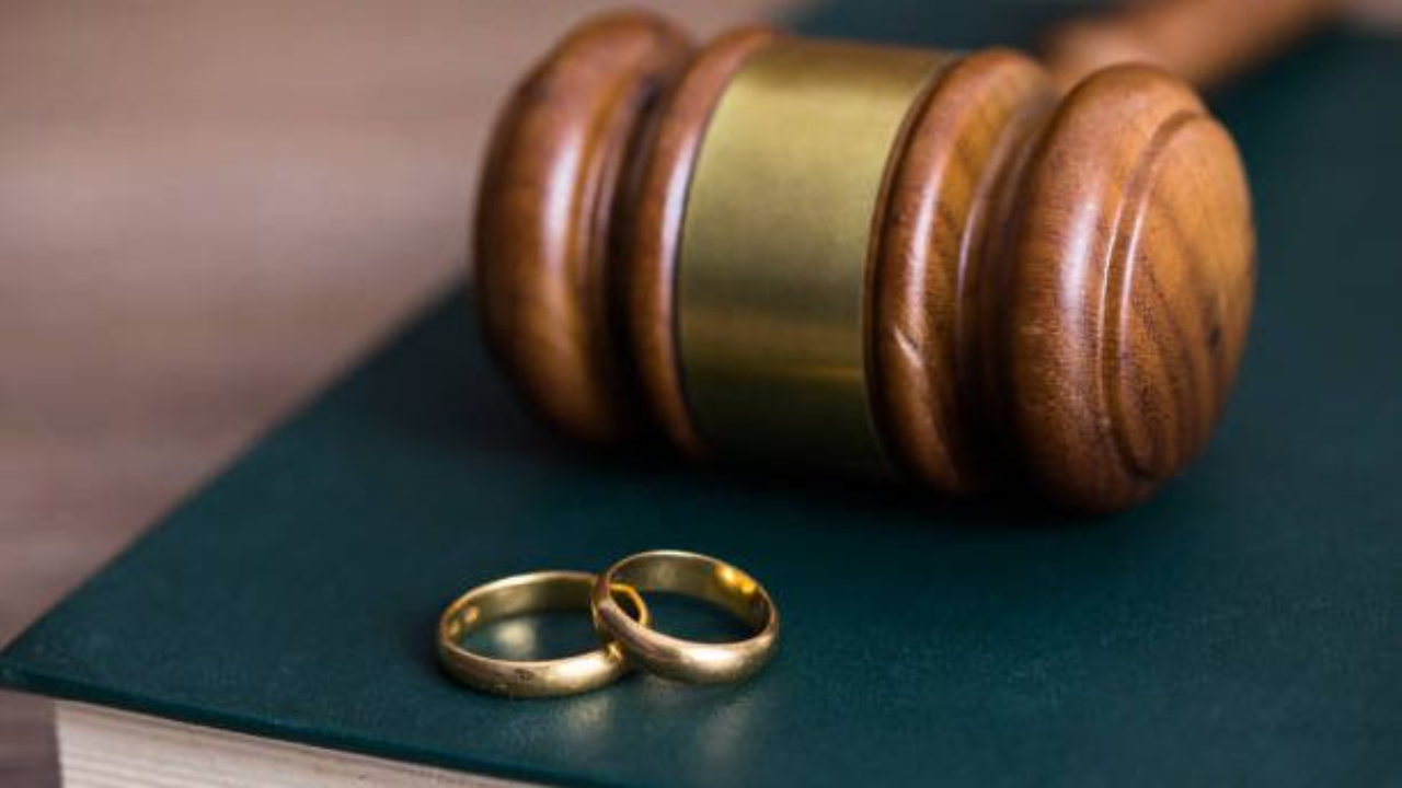 The 5 Reasons We Divorce Ourselves By Dr. Lisa Cooney