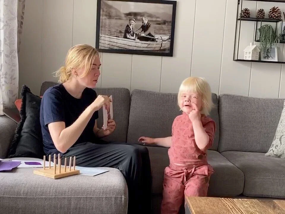 Tilje lærer engelsk.jpg