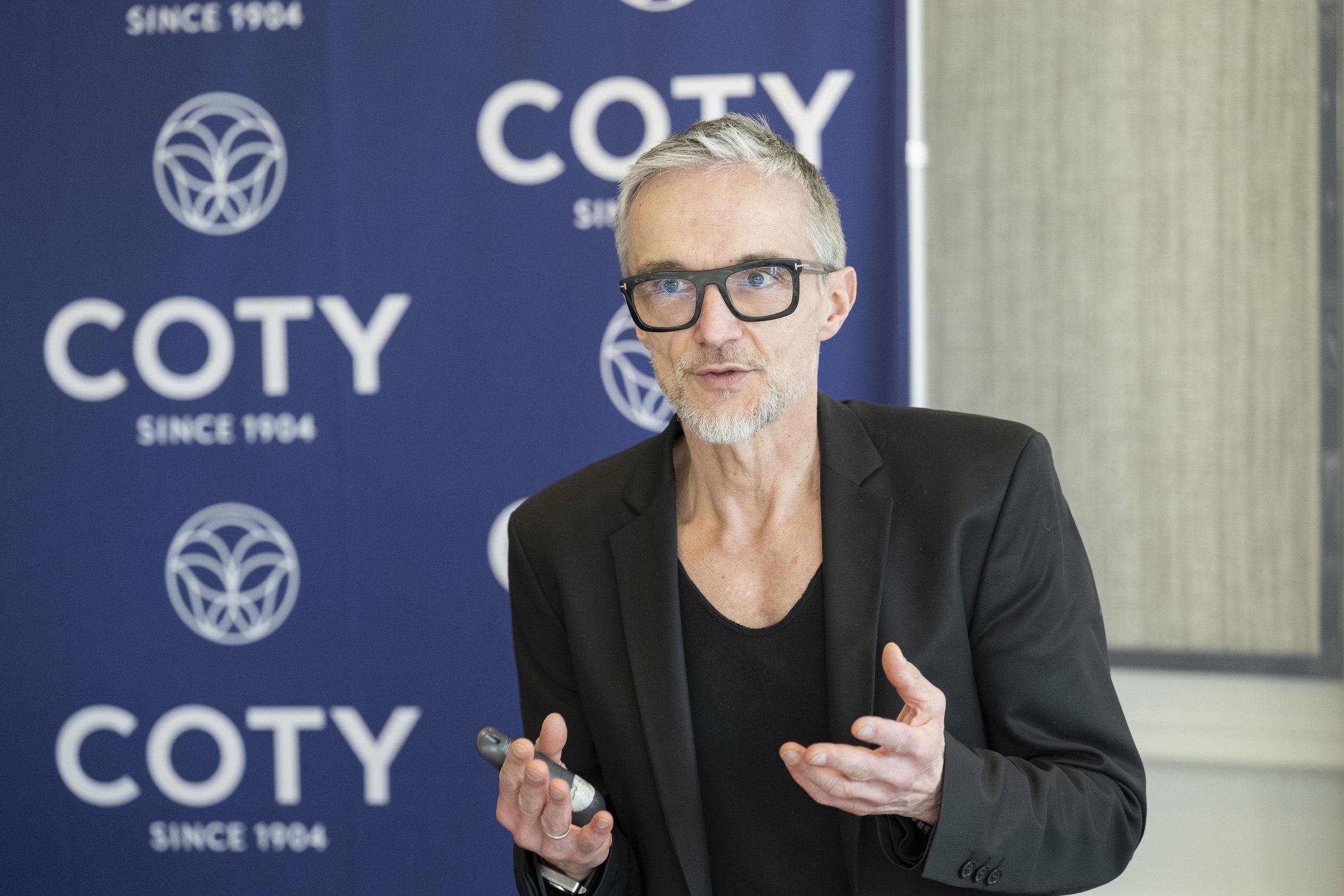 photographe-evenement-coty-laboratoire-versoix-suisse.jpg 0016.jpg