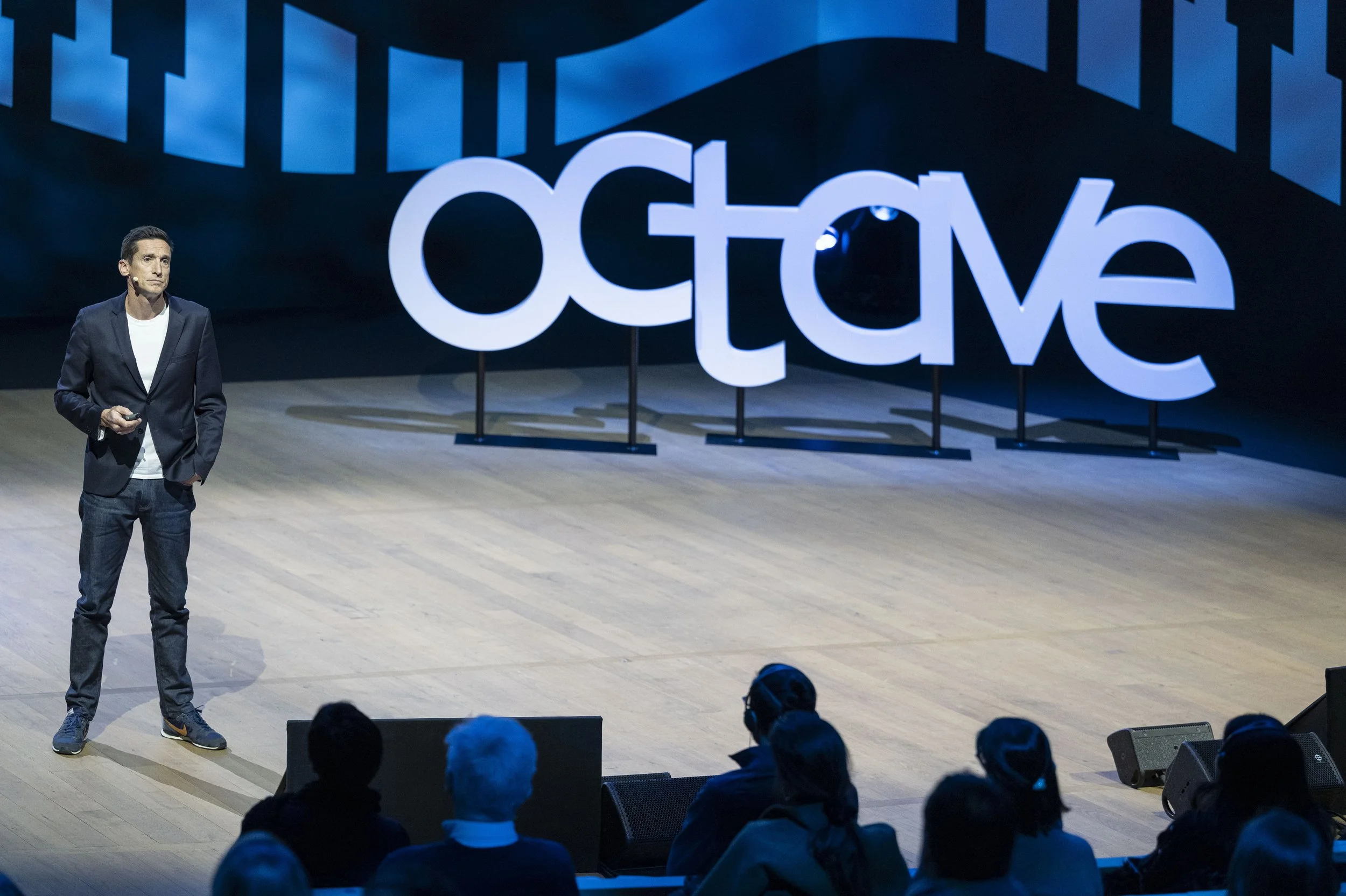 Photographe Evian Hotel Royal Seminaire corporate - Event Picture 0026.jpg