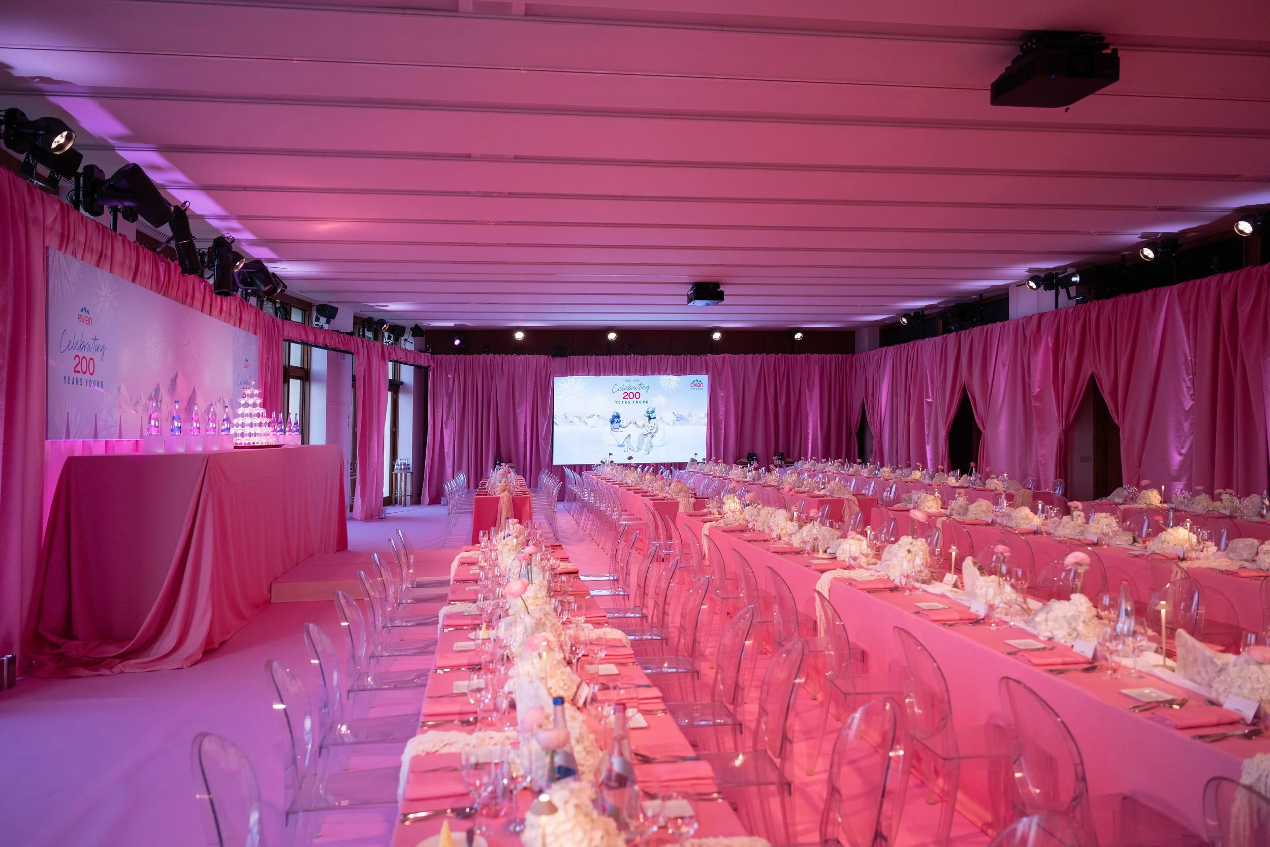 photographe-evian-200ans - salle soirée - Event Picture.jpg.jpg
