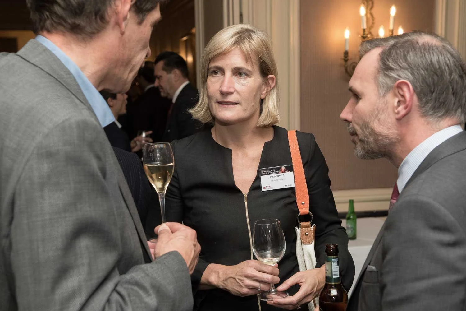 Photographe-cocktail-networking-geneve-6.jpg