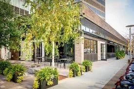 Drinks, apps, and networking in Kendall Square
