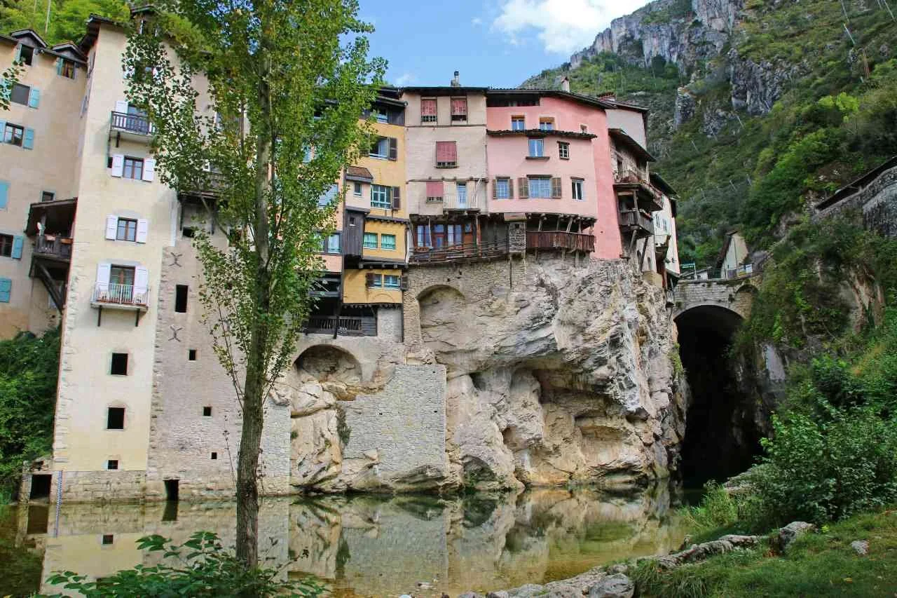 walking activity holidays france.jpg