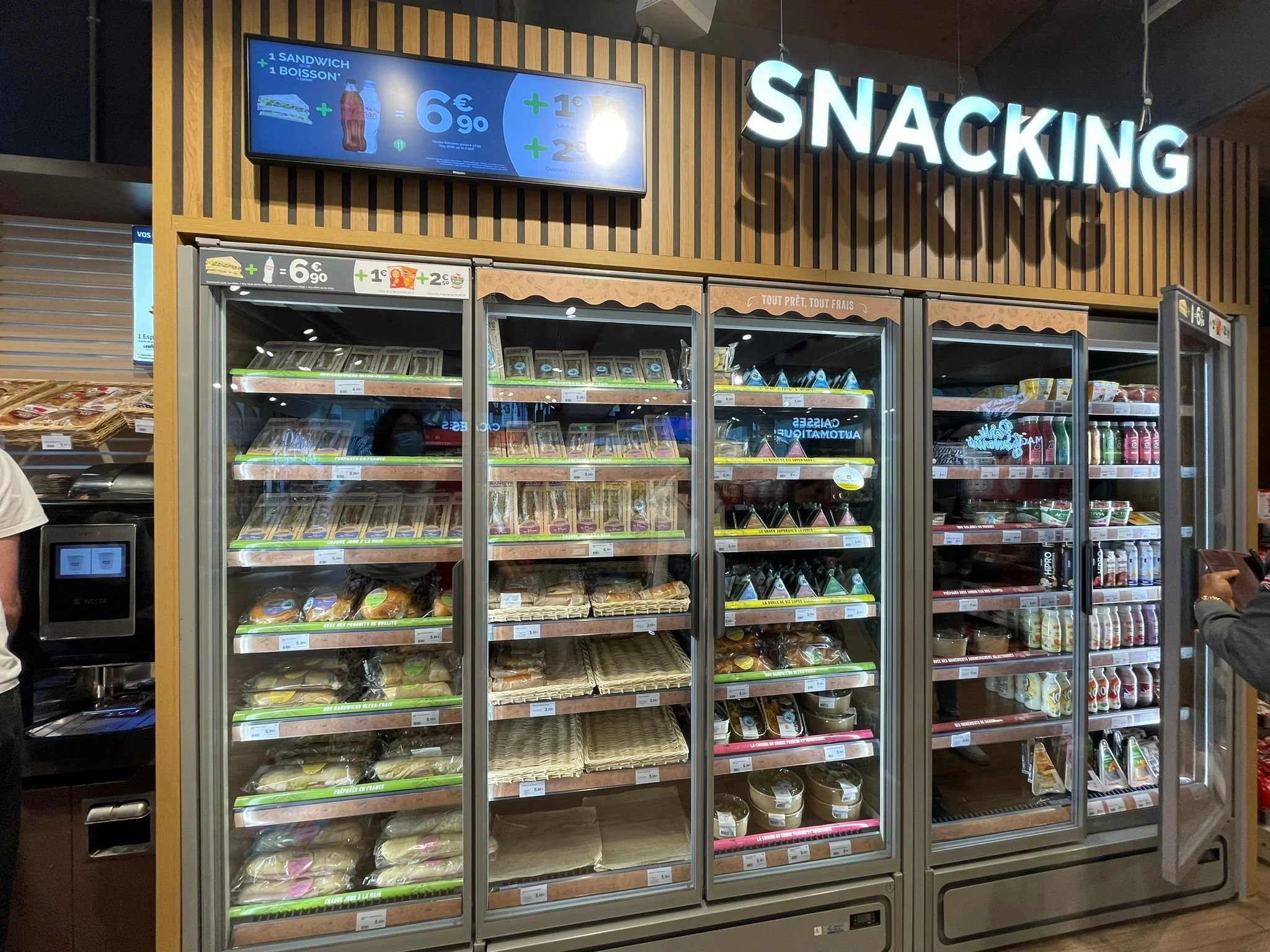 In-Store Visual Design