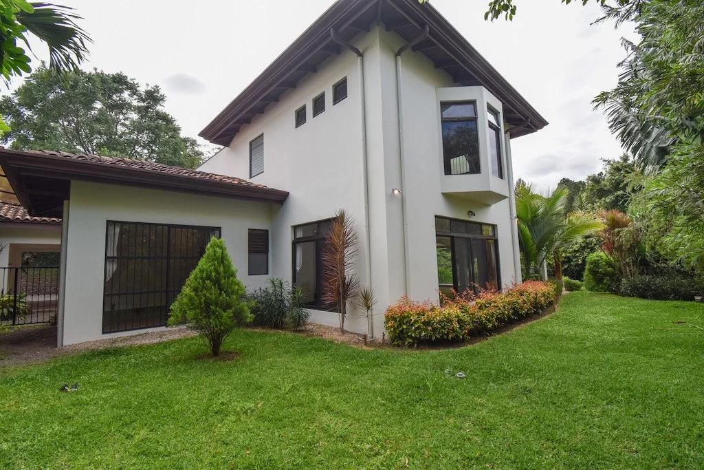 ALQUILER CASA GUACHIPELÍN