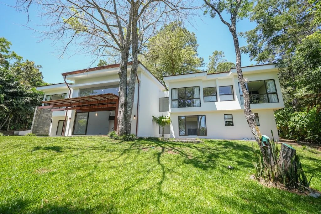ALQUILER CASA SANTA ANA