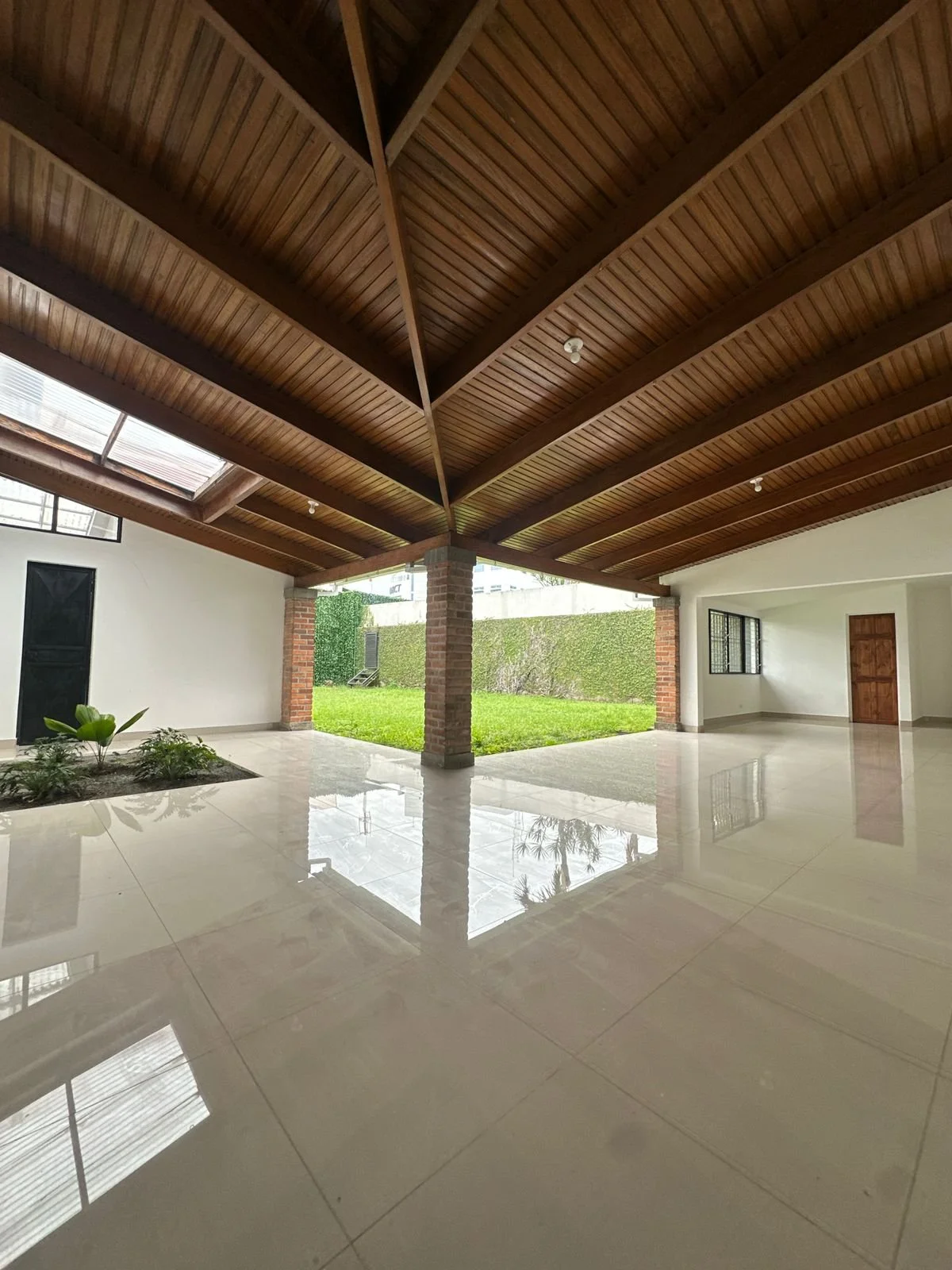 ALQUILER CASA ROHRMOSER