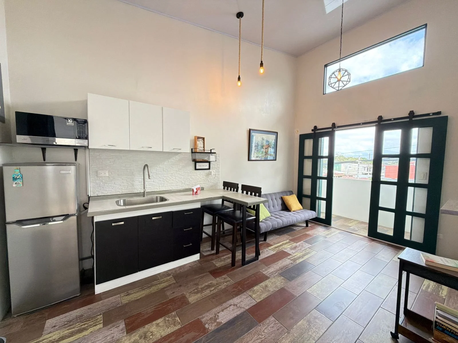 ALQUILER APTO EN ESCAZÚ