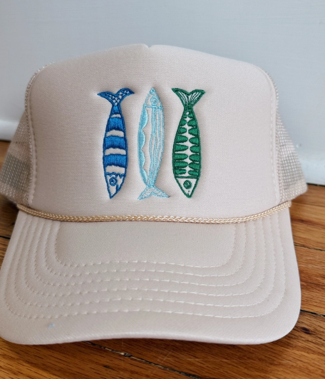 Fish hat ivory].png