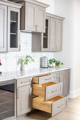 greige_kitchen_5.png