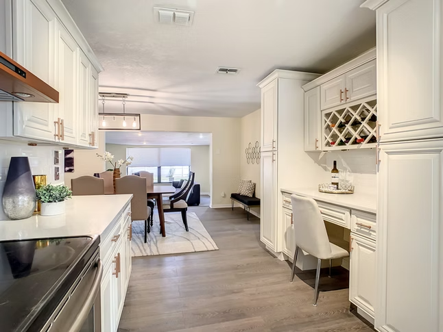 white_kitchen_1.png