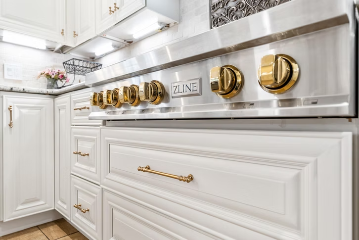 white_kitchen_6.png