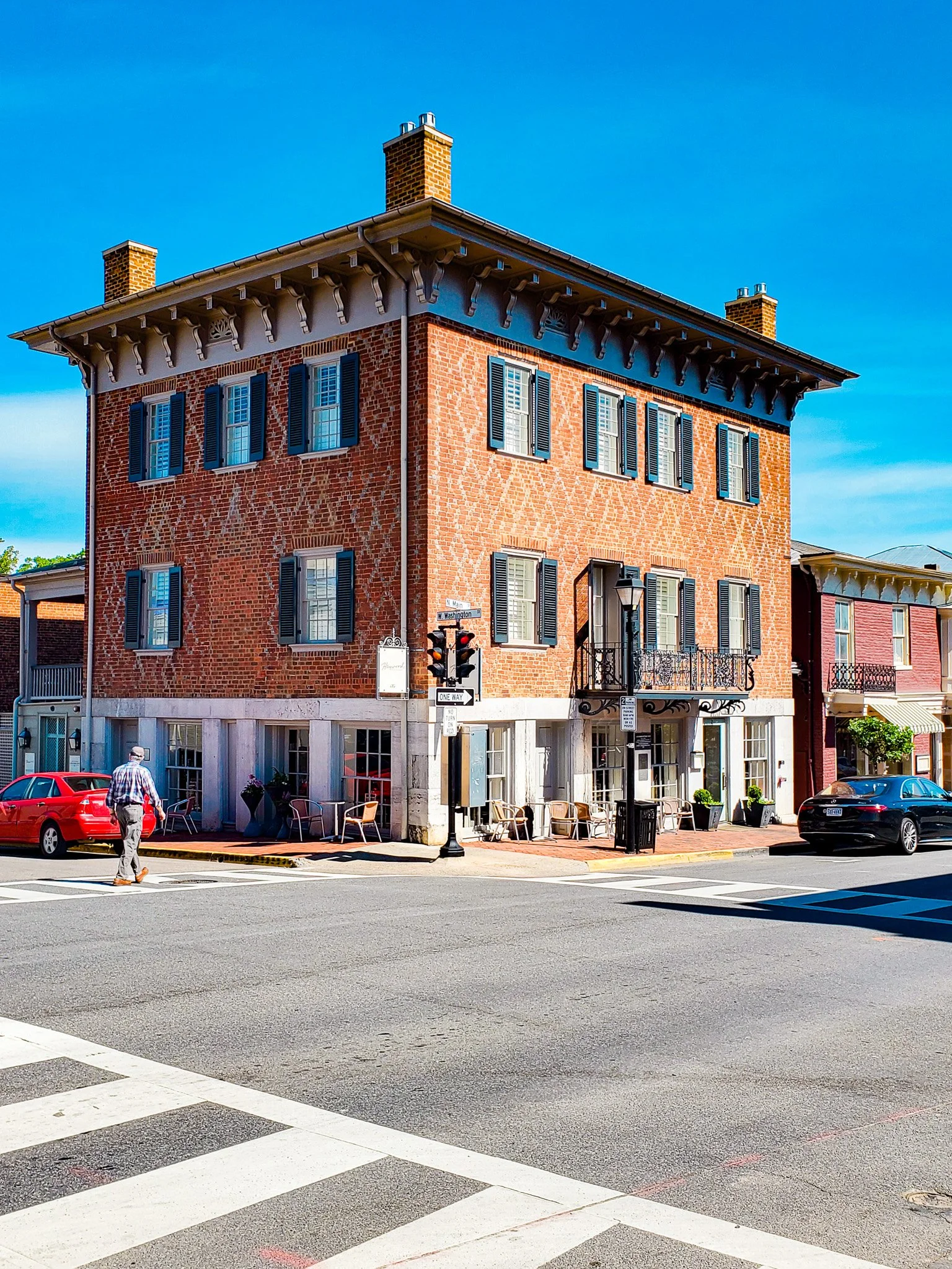 Historic building in downtown Lexington VA.jpg
